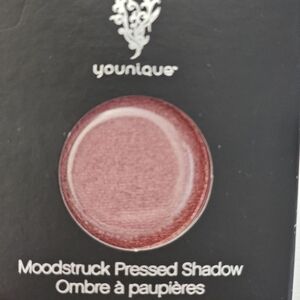 Younique moonstruck eyeshadow refill